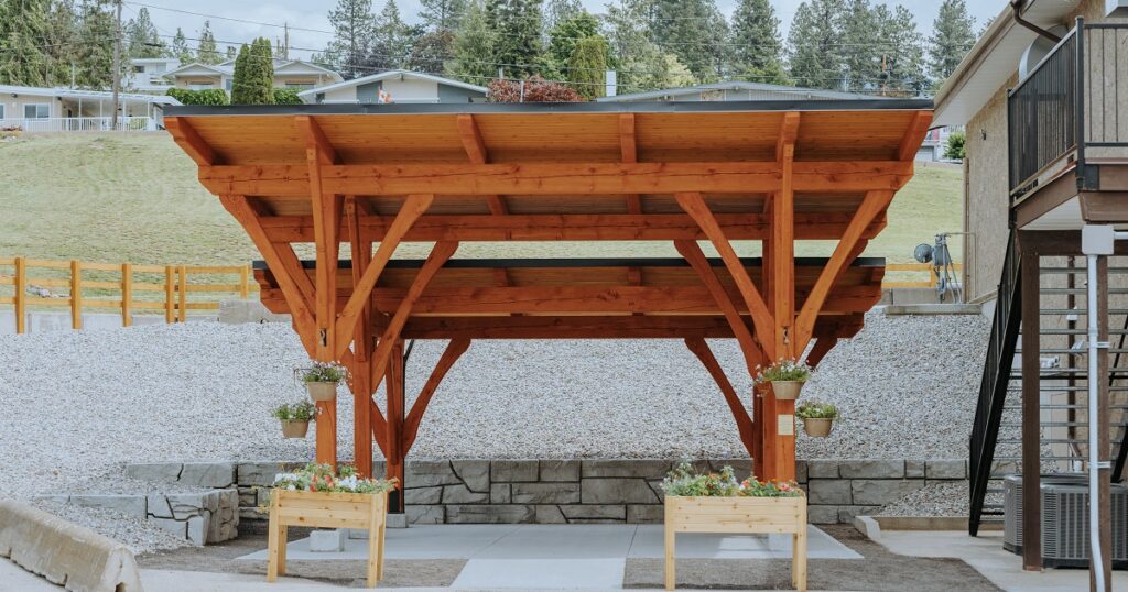 A Fresh-air Space for Seniors