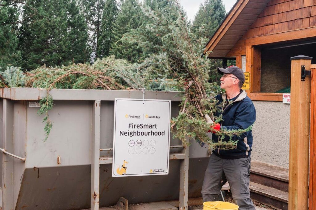 Convenient clean up in Lakeview Meadows