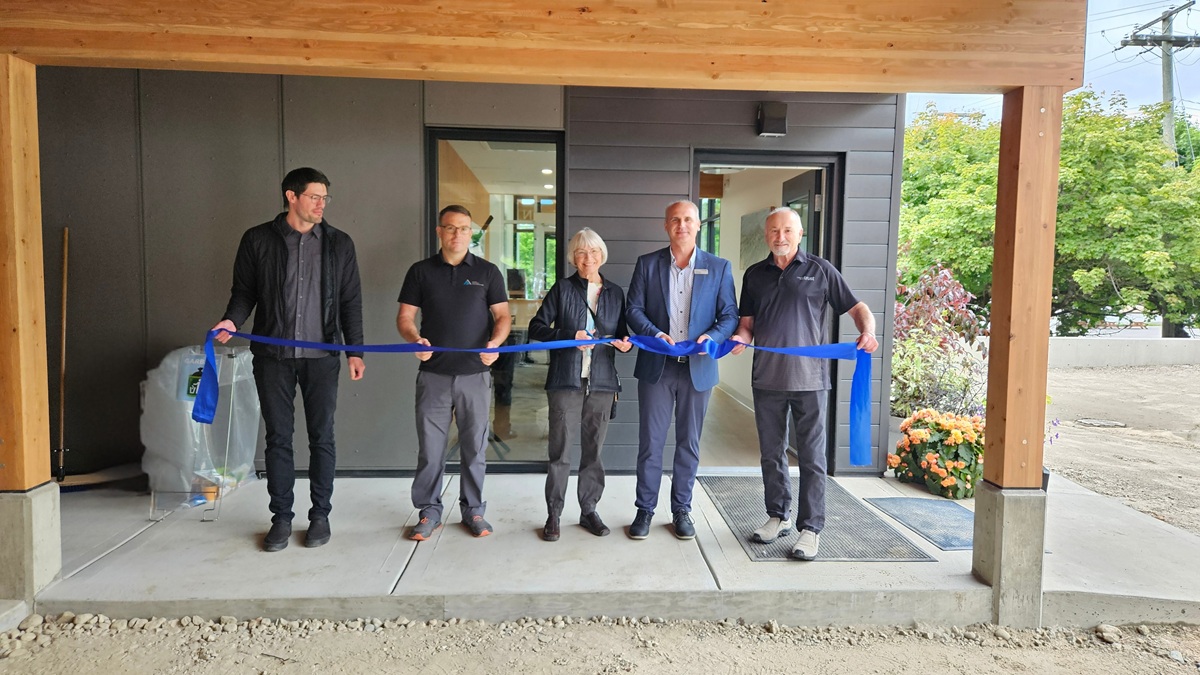 Columbia Basin Trust Opens New Office in Nakusp